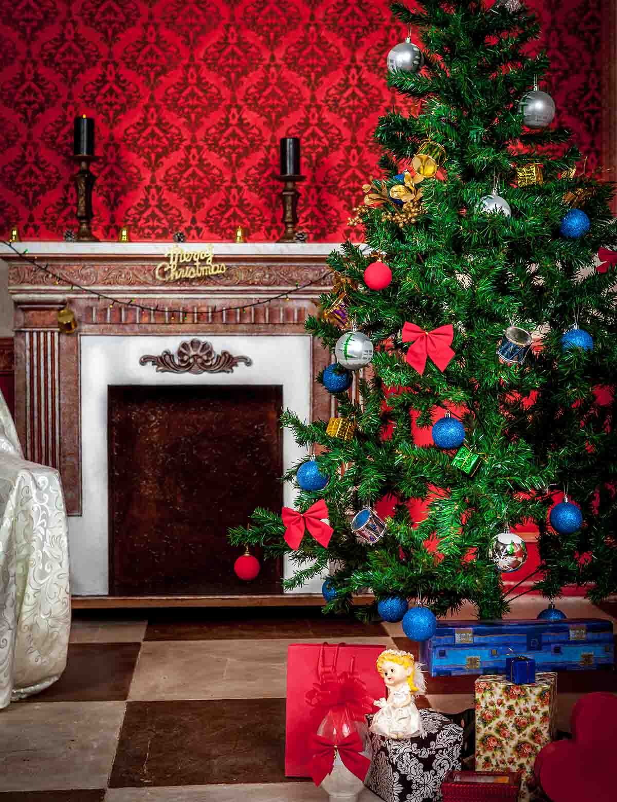 Christmas Holiday Backdrop With Fireplace And Christmas Tree Shopbackdrop